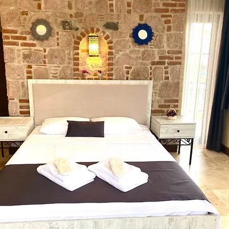 Cunda Tasci Δωμάτια σε οικογενειακή κατοικία